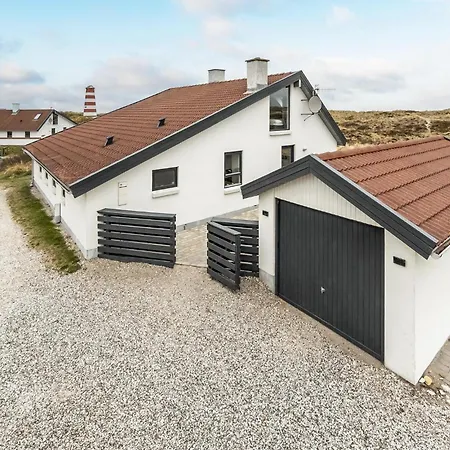 Holiday home Stunning In With Indoor Swimming Pool