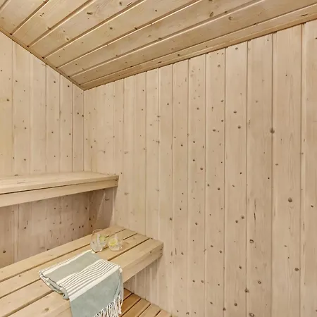 Holiday home Stunning In With Indoor Swimming Pool